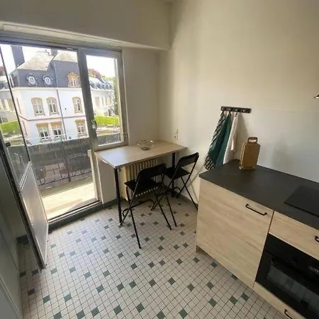In The Heart Of Center Apartment *
